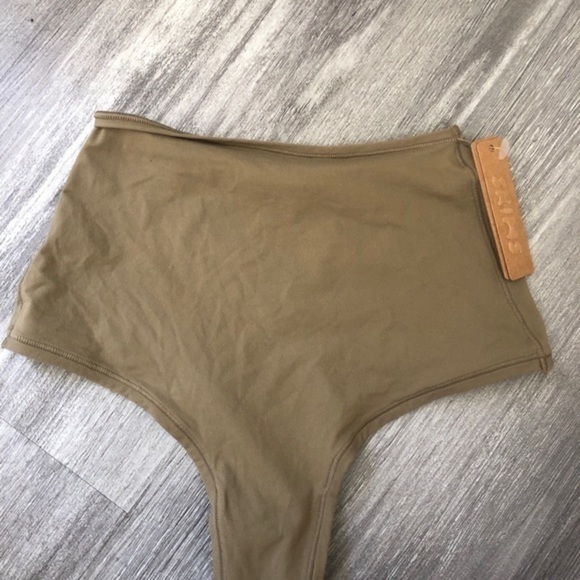 Skims 0416 Fits‎ Everybody High Waisted Thong 1-Pack Panties US Size XS - Picture 8 of 10